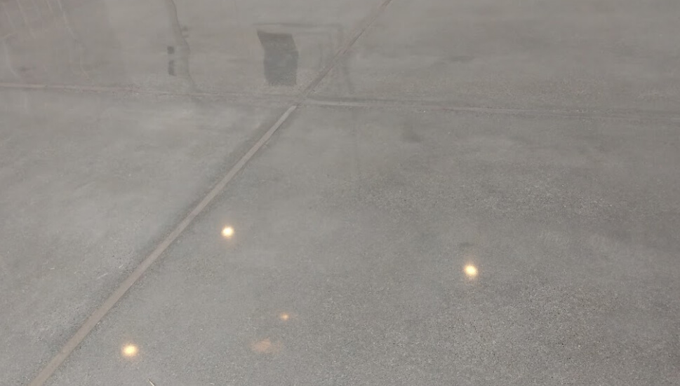 High-gloss epoxy coated commercial floor