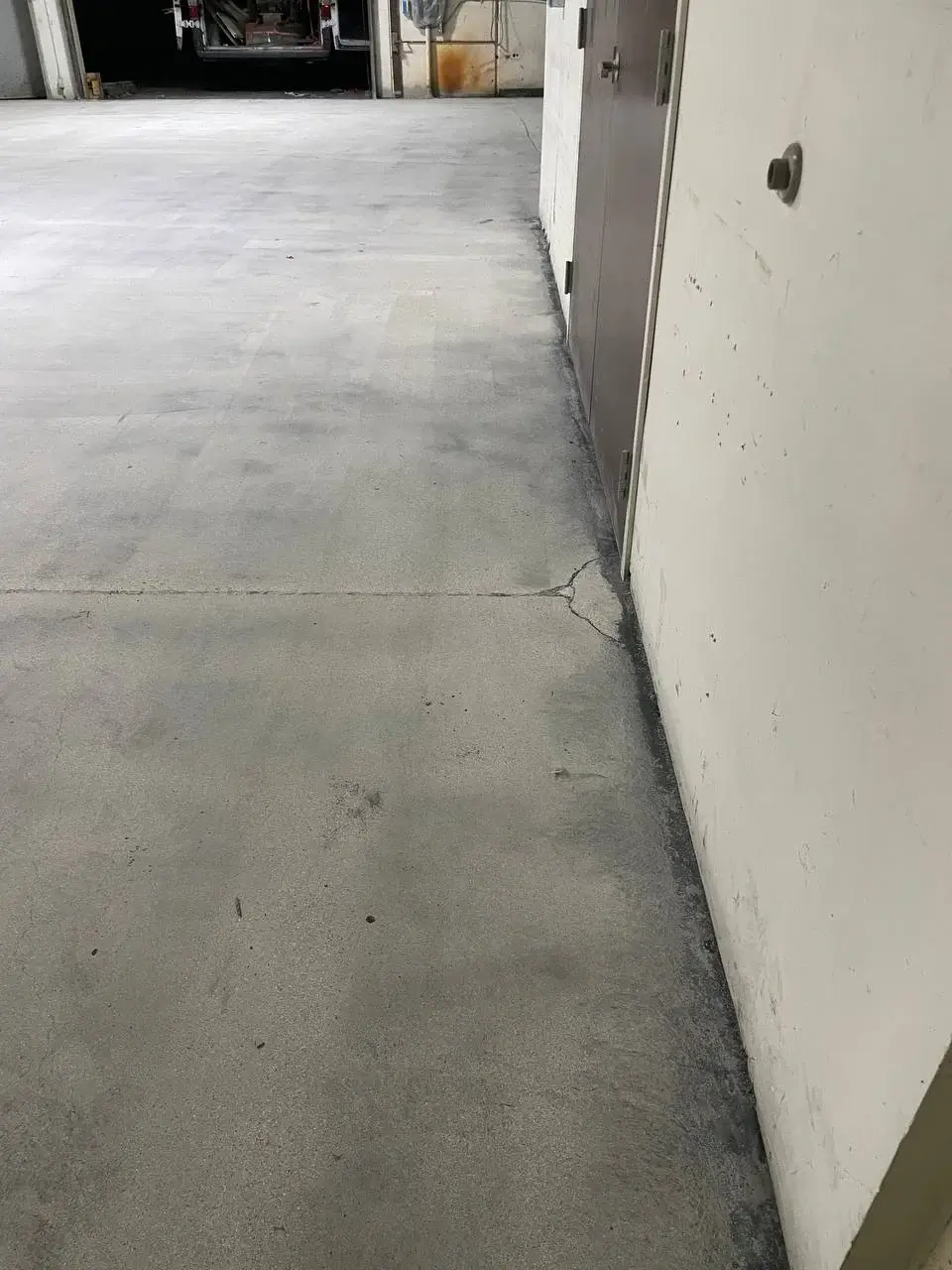 Grinding off an old epoxy coating