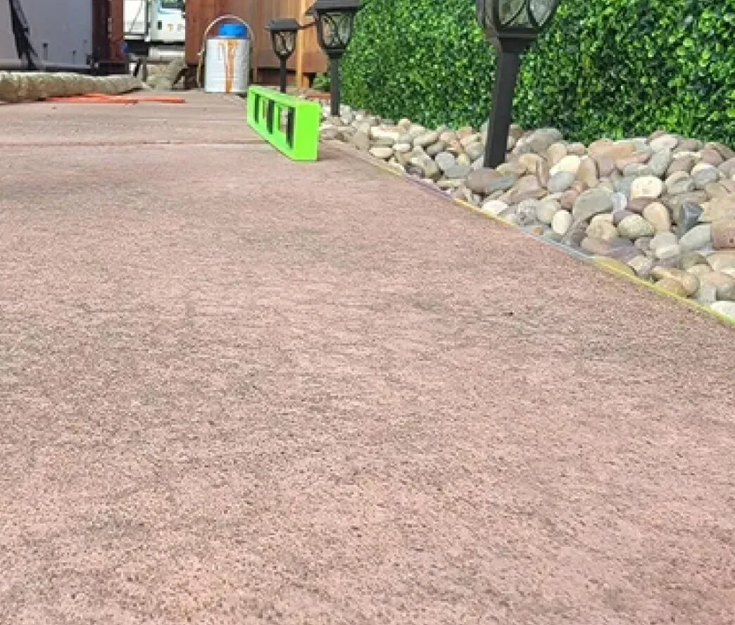 Concrete leveling with polyurethane foam injection